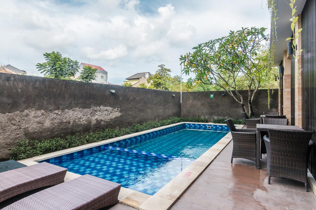 Zen Rooms Basic Jimbaran Taman Mulia Esterno foto