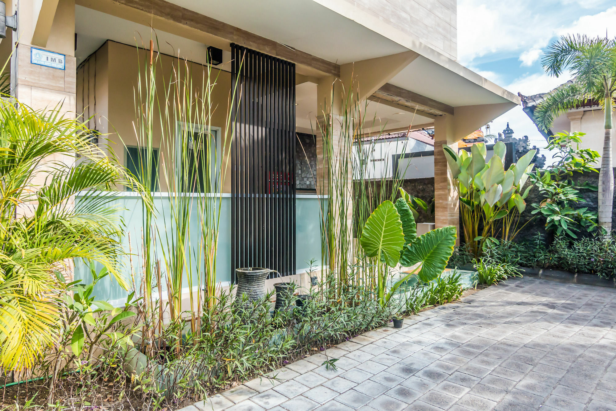Zen Rooms Basic Jimbaran Taman Mulia Esterno foto